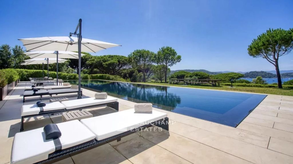 Unique brand new property offering sea views