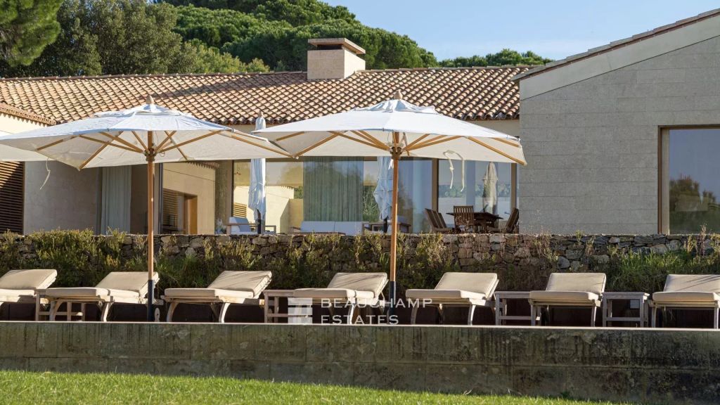 Unique brand new property offering sea views