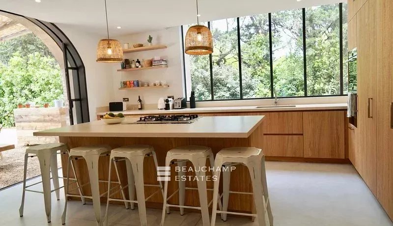 Very nice house in a private domain in Saint-Tropez close to the beach