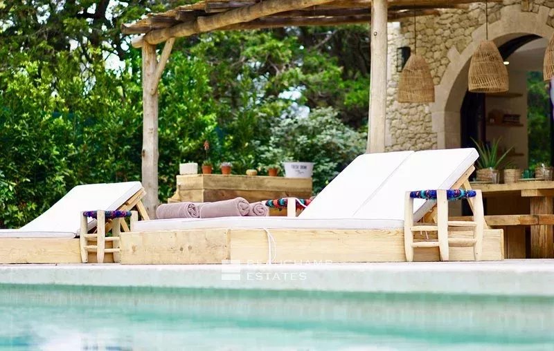 Very nice house in a private domain in Saint-Tropez close to the beach