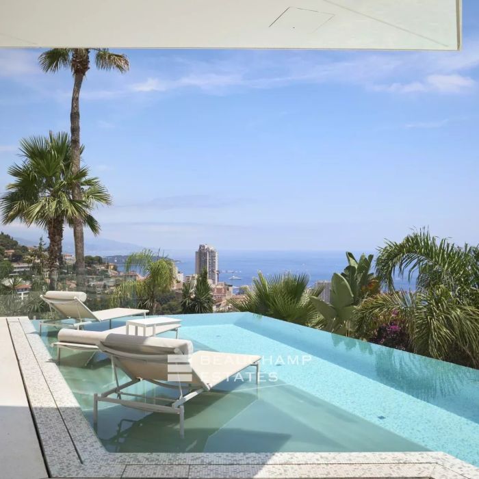 Contemporary 5-Bedroom Villa with Sea View – Monaco