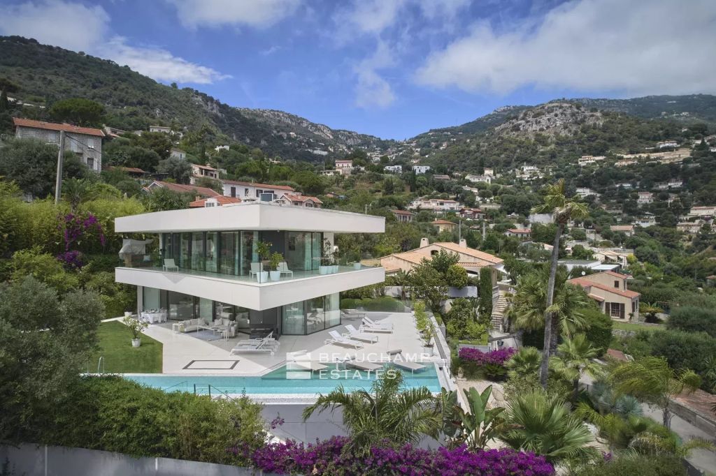 Villa on the Edge of Monaco