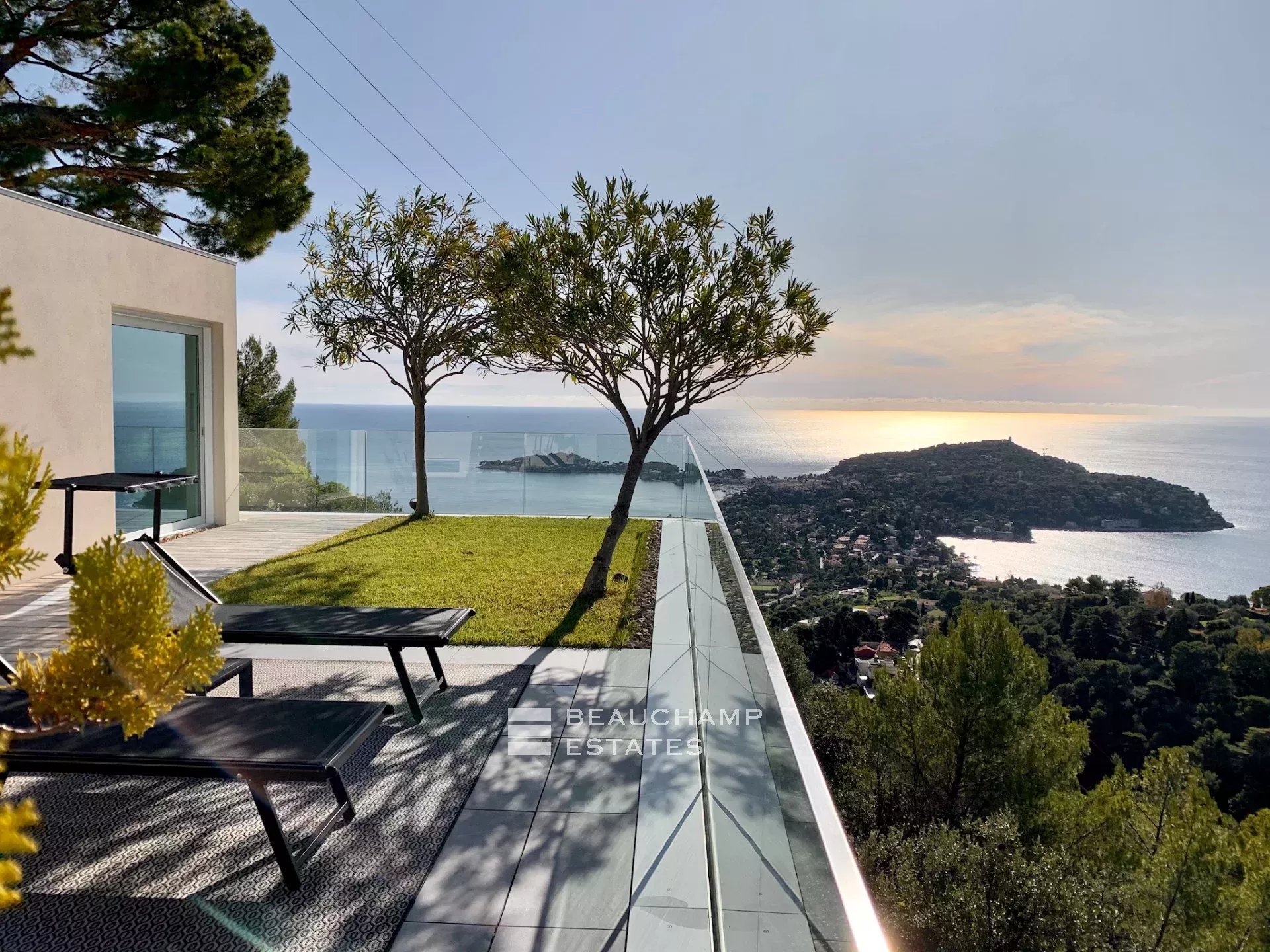 Villa Terrasses l Villefranche-sur-mer Villa Terrasses l Villefranche-sur-mer