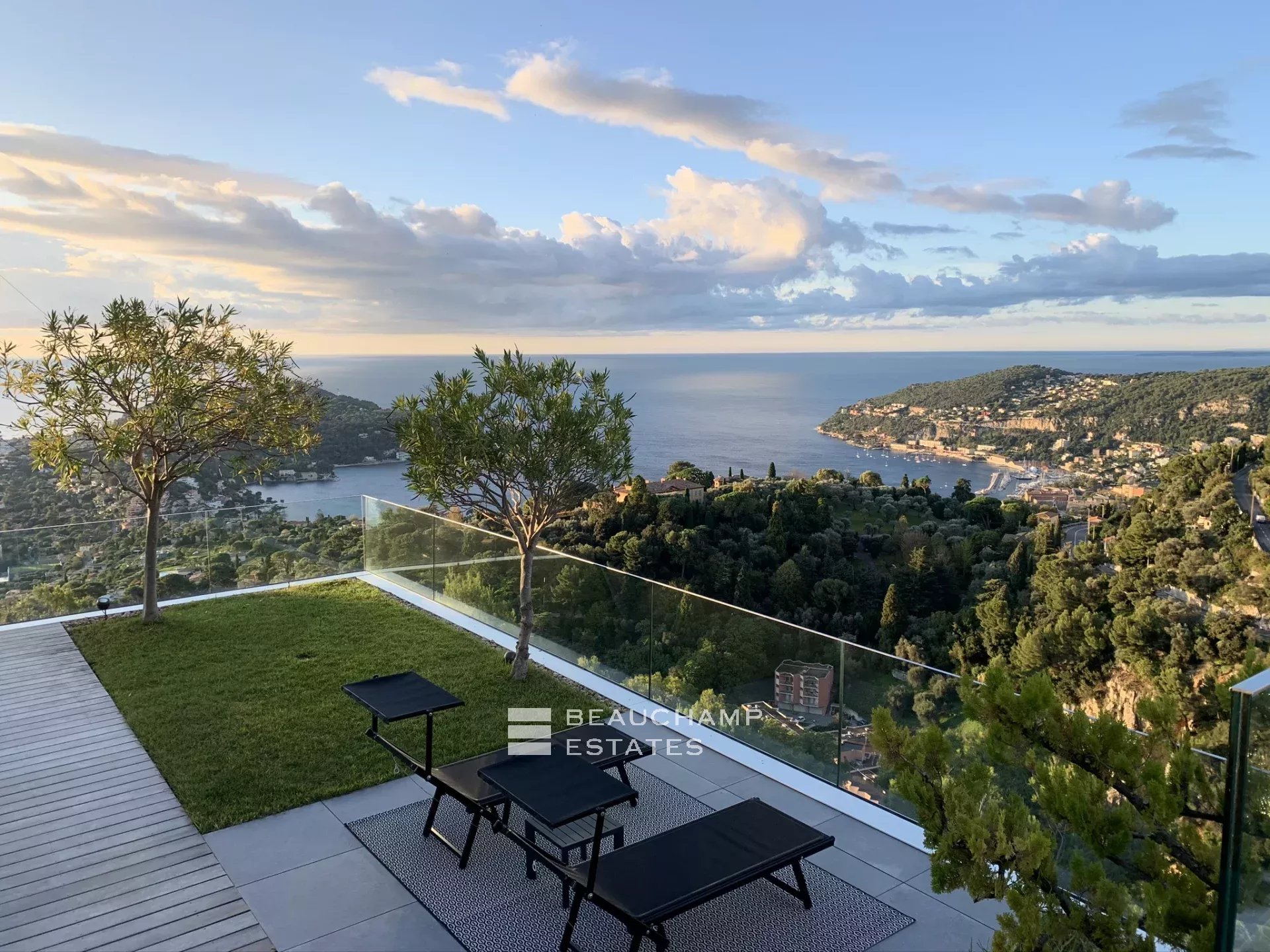 Villa Terrasses l Villefranche-sur-mer Villa Terrasses l Villefranche-sur-mer