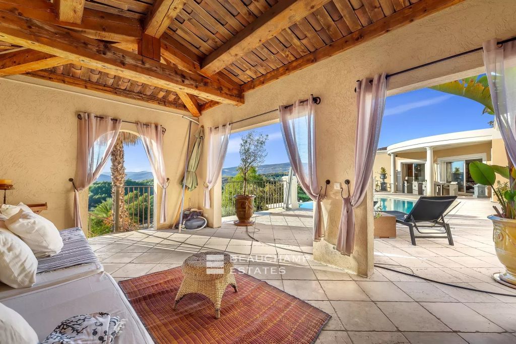 villa with mountain views