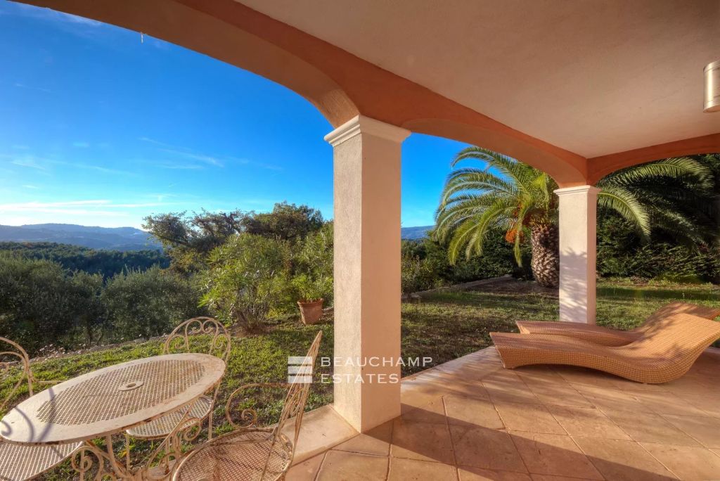 villa with mountain views