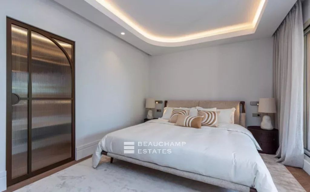 4 room flat refurbished with superb materials