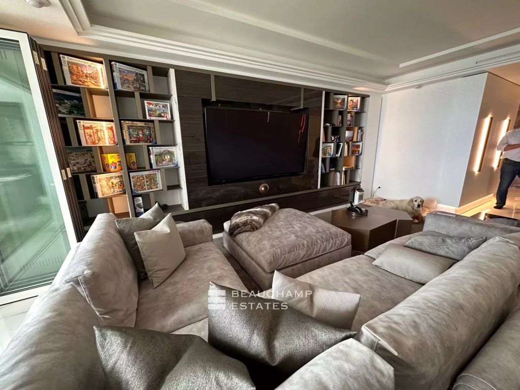 4 room flat refurbished with superb materials