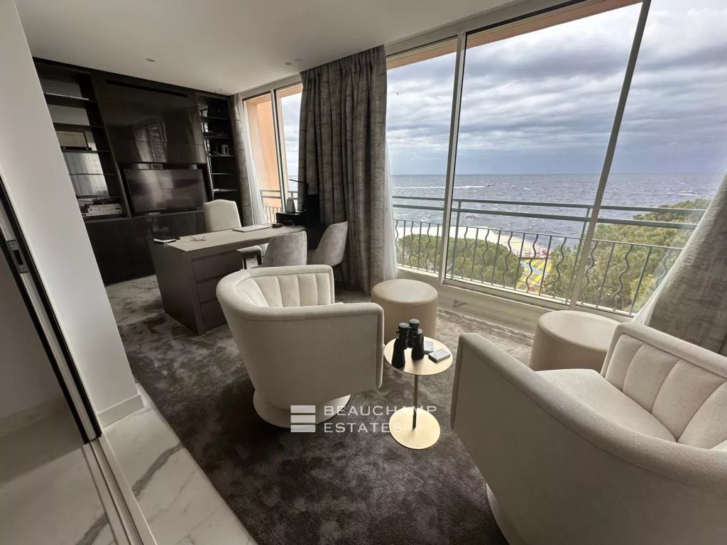 4 room flat refurbished with superb materials