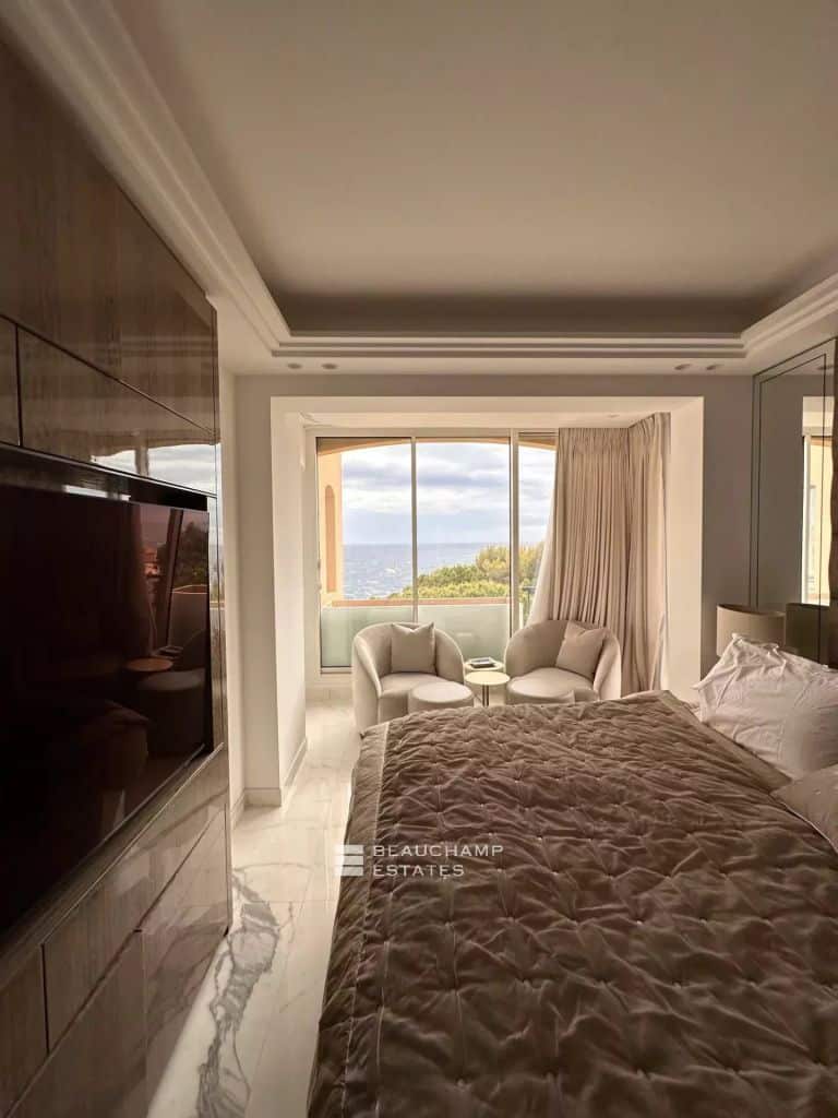 4 room flat refurbished with superb materials