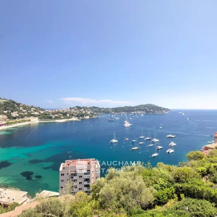 5 room apartment with Sea view in Beaulieu sur Mer