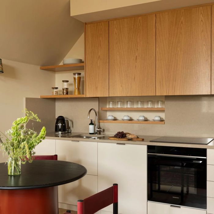 A lateral, two bedroom apartment in central Marylebone offering hotel-style services.