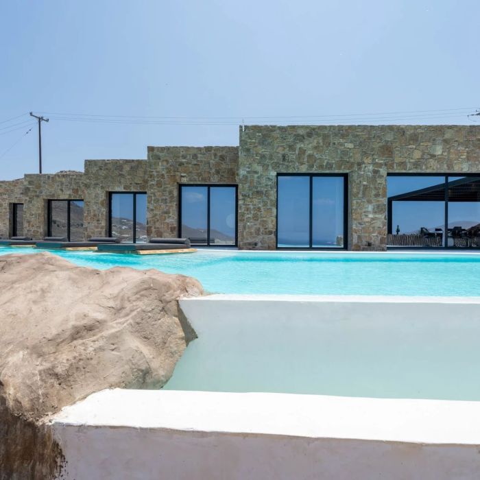 A luxurious property overlooking Ftelia beach