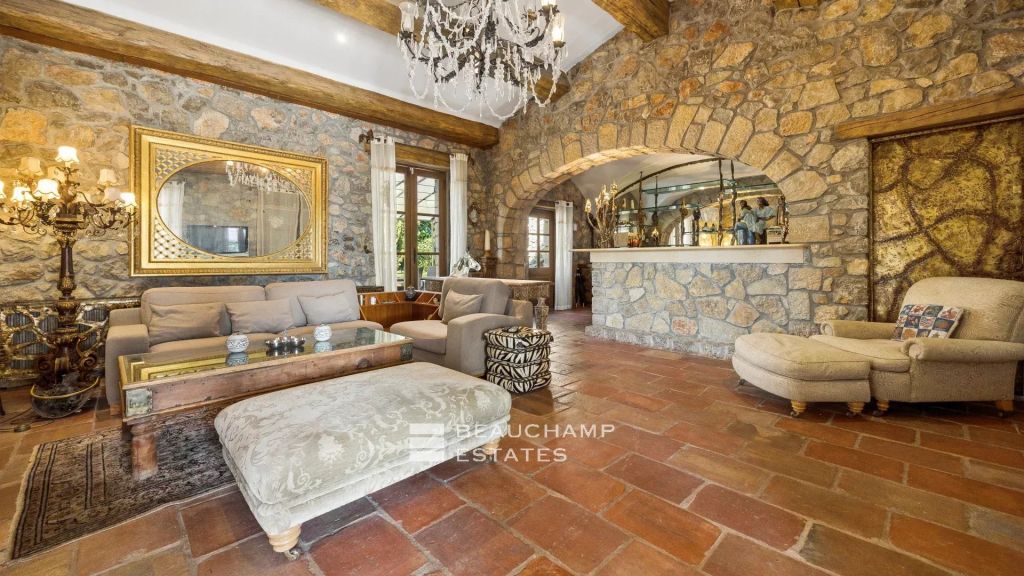 An Exceptional Provencal Property Overlooking the Hinterland