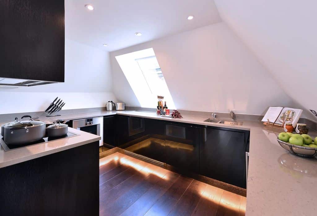 An interior designed apartment with lift access close in Mayfair