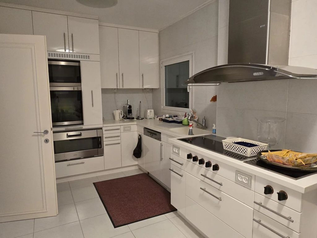 Apartment opposite the Hilton Hotel