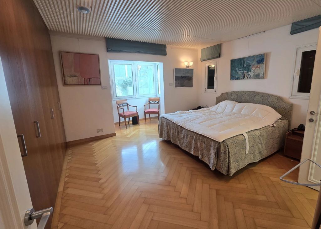 Apartment opposite the Hilton Hotel