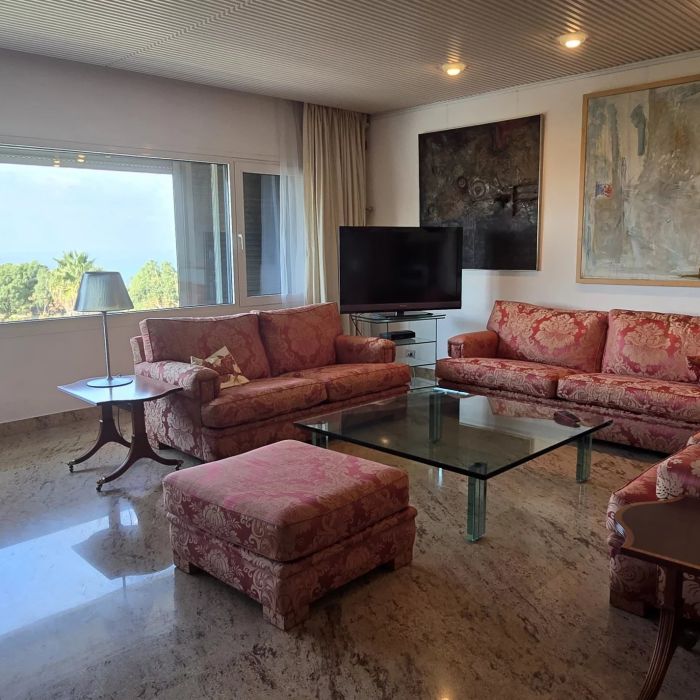 Apartment opposite the Hilton Hotel