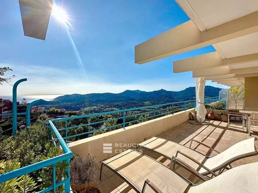 APARTMENT – SEA VIEW