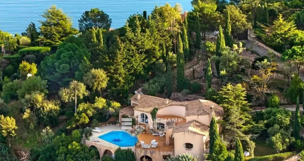 Architect-Designed Villa in the Couëlle Style with Sea and Estérel Views
