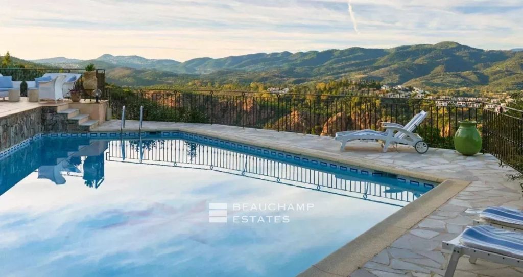 Architect-Designed Villa in the Couëlle Style with Sea and Estérel Views