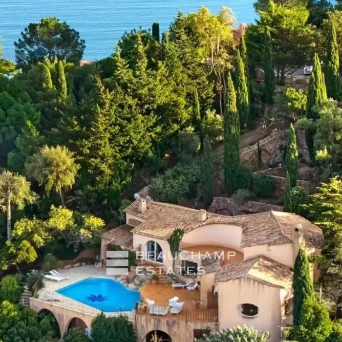 Maison d’Architecte style Couëlle avec vue mer et Estérel