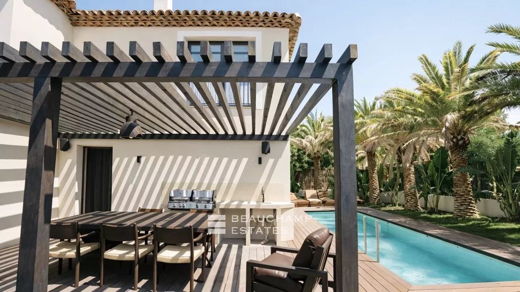 Balinese inspired luxury villa in the heart of Saint-Tropez