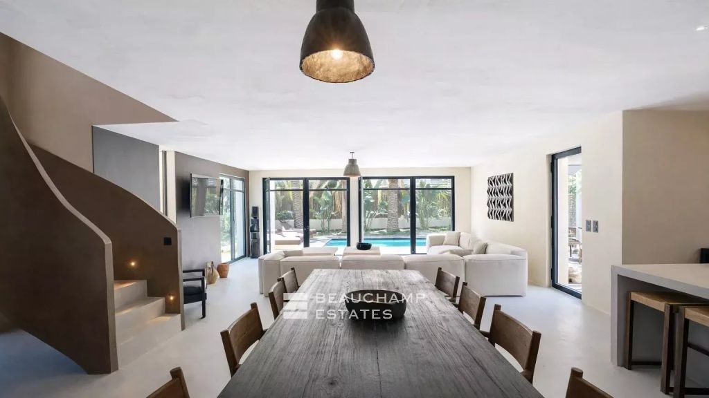 Balinese inspired luxury villa in the heart of Saint-Tropez