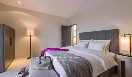 BAY OF SAINT-TROPEZ – GRIMAUD – PIEDS DANS L’ EAU