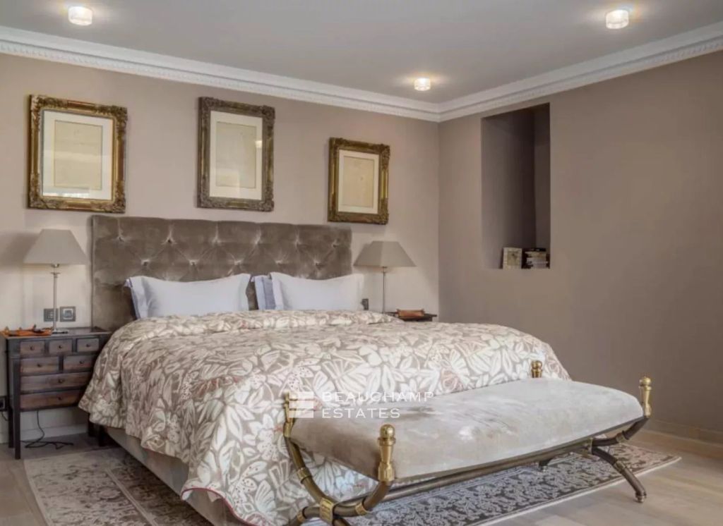 BEAULIEU-SUR-MER – SPLENDID CONTEMPORARY VILLA WITH SEA VIEW