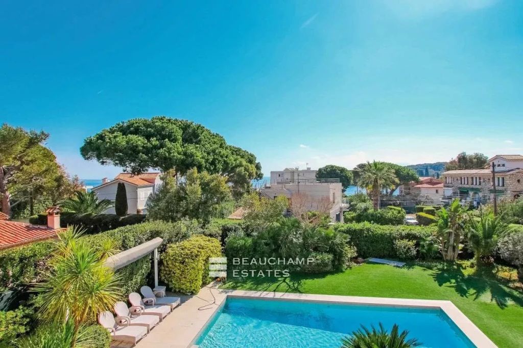 beautiful light and airy property in Cap d’Antibes