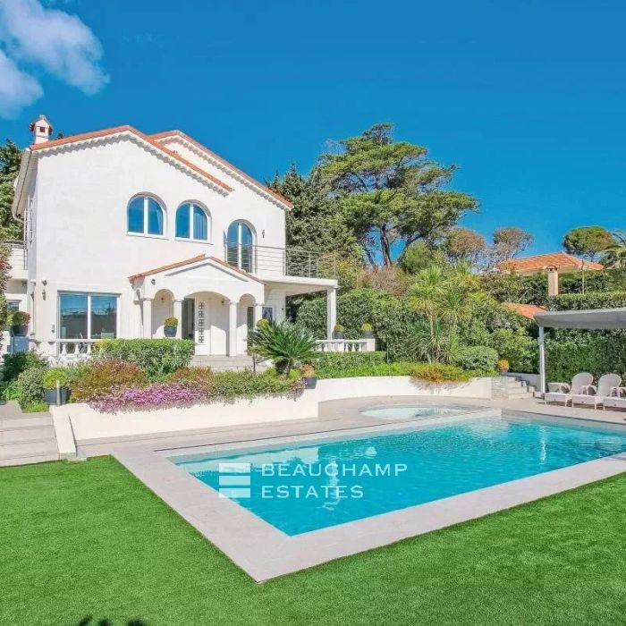 belle propriété lumineuse et aérée à Cap d&rsquo;Antibes