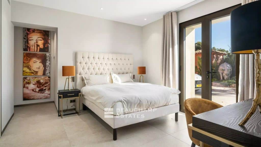 Beautiful Villa with panoramic sea view in Mougins