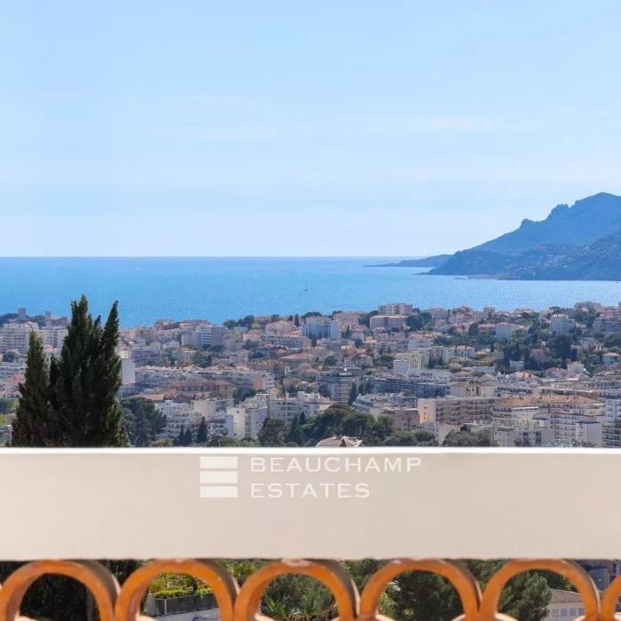 Belle EpoqueĘ bedrooms villa sea and esterel view – Cannes
