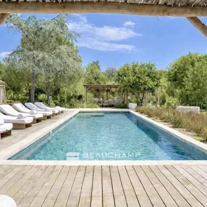 Bohemian Chic Luxury Villa Steps from the Beach and Saint-Tropez Center