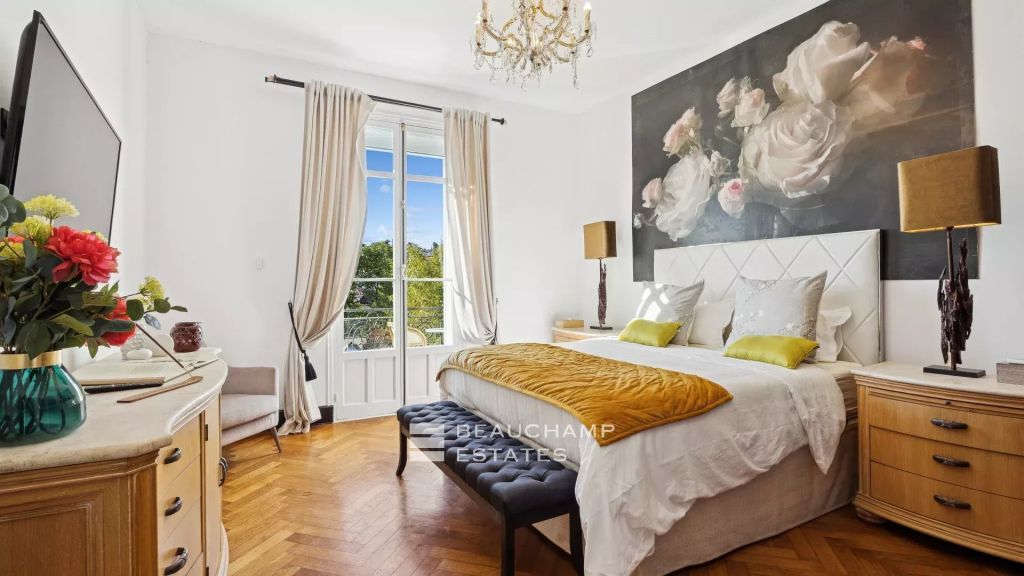 Bourgeois townhouse – Le Cannet