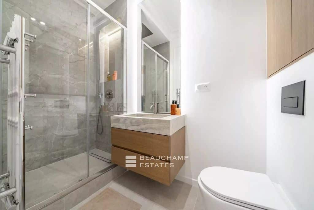 Bourgeois two-bedroom apartment – Cannes Banane