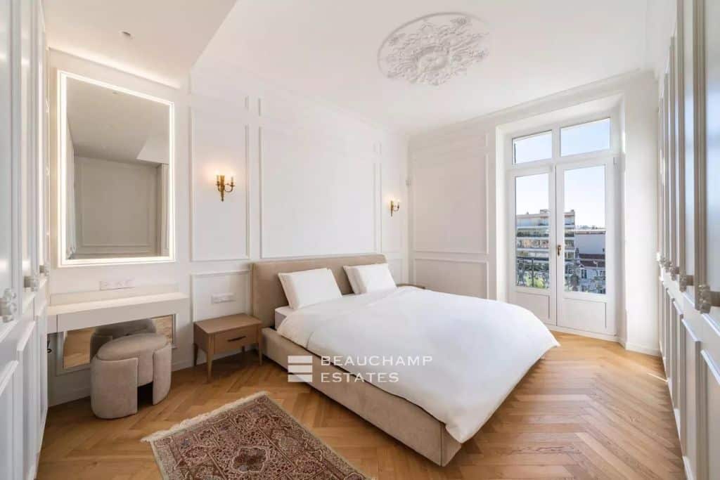 Bourgeois two-bedroom apartment – Cannes Banane