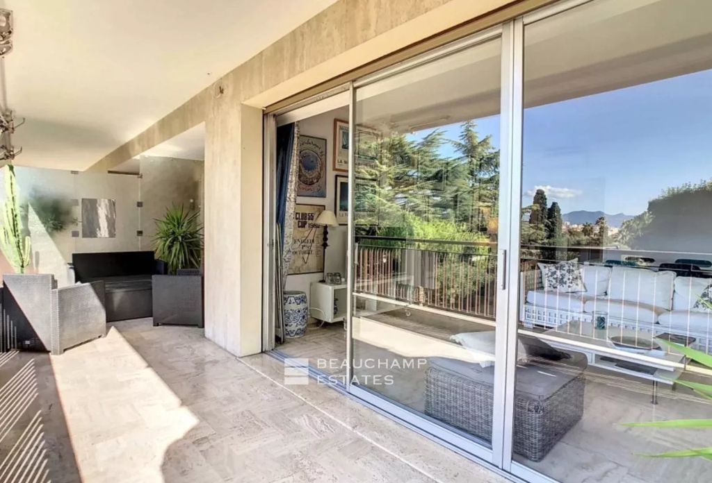 Cannes Benefiat – Pretty 2 bedroom apartment