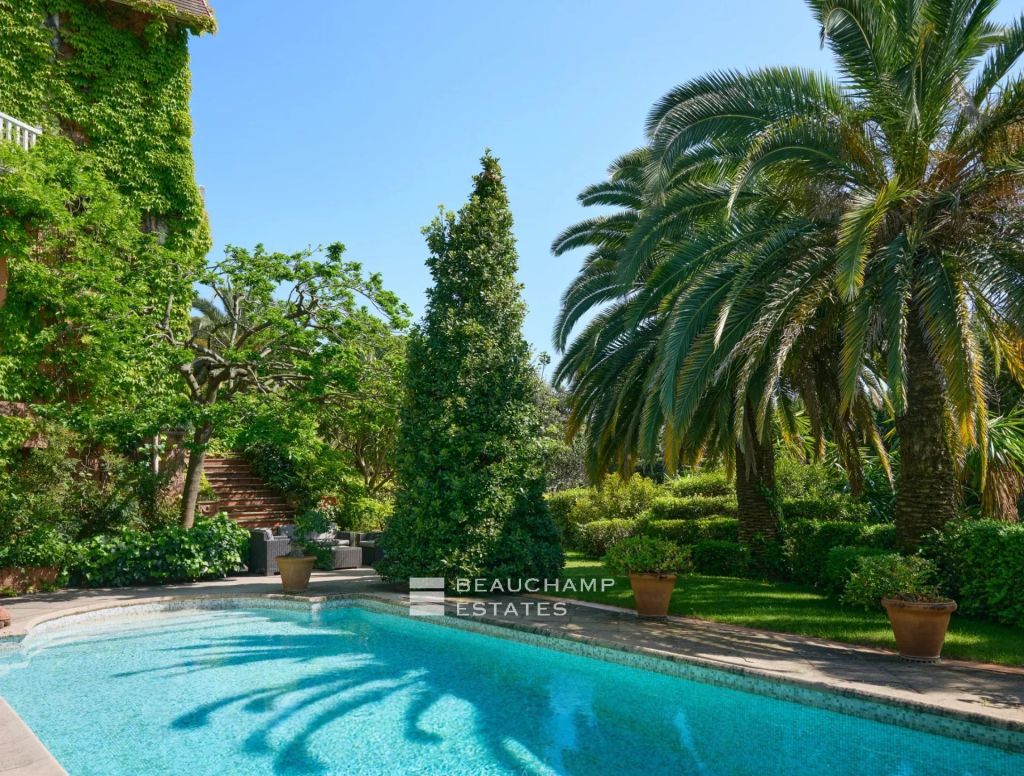 CANNES CALIFORNIA MAGNIFICENT PROPERTY WITH SEA VIEW