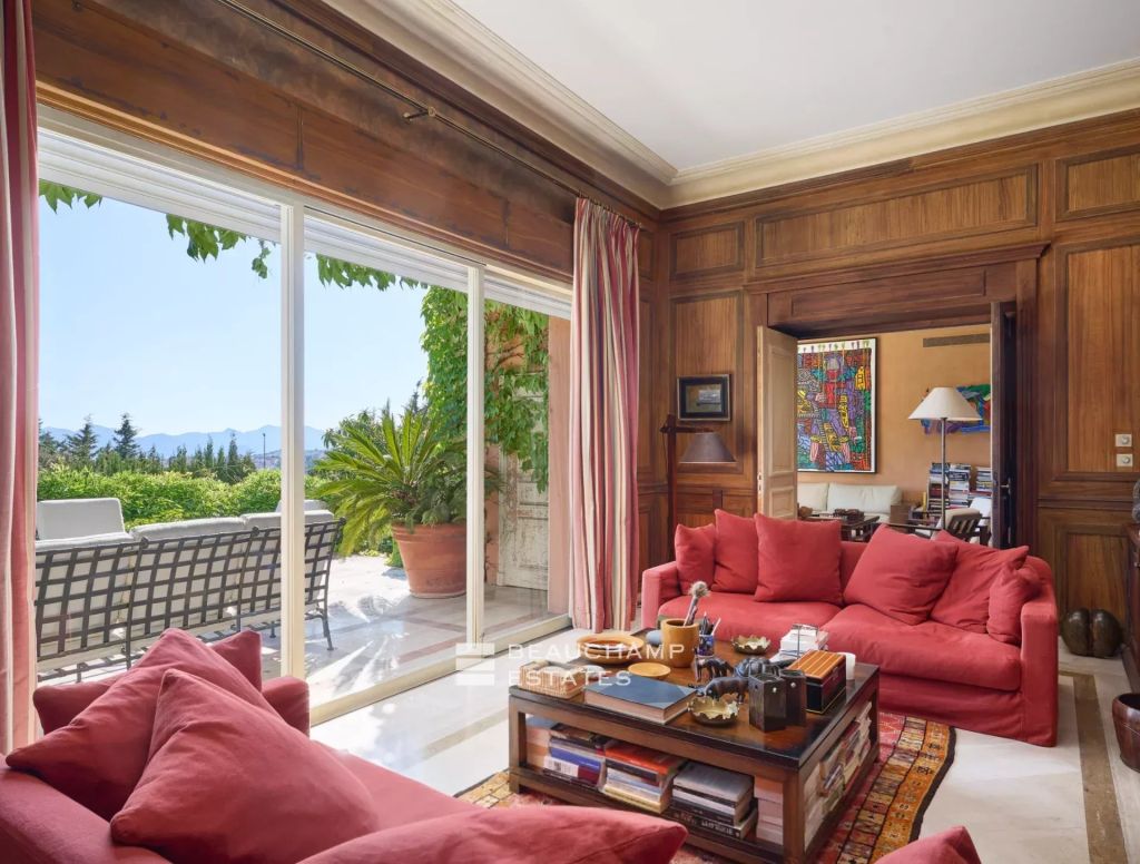 CANNES CALIFORNIA MAGNIFICENT PROPERTY WITH SEA VIEW
