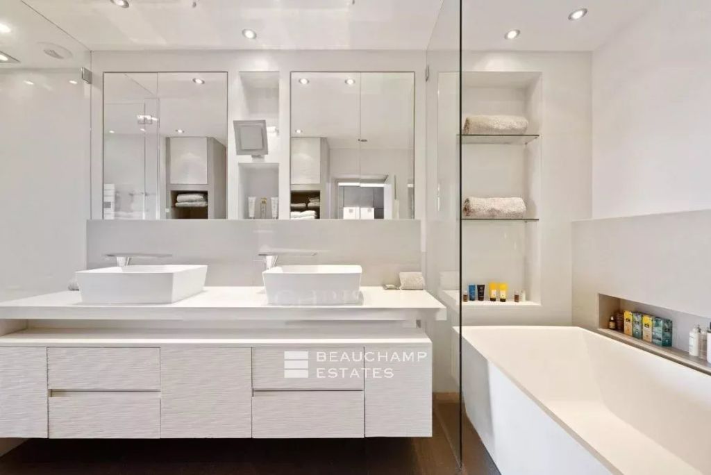 CANNES – CALIFORNIE – SUBLIME APPARTMENT