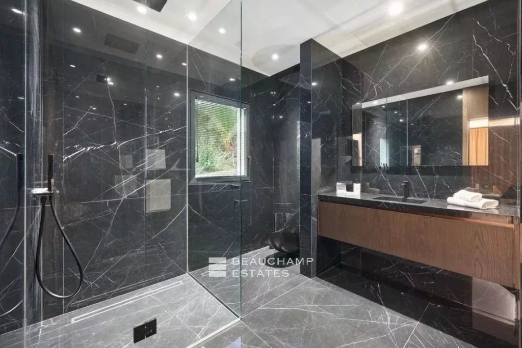 CANNES – CALIFORNIE – SUPERB APARTMENT IN A LUXURY MODERN RESIDENCE