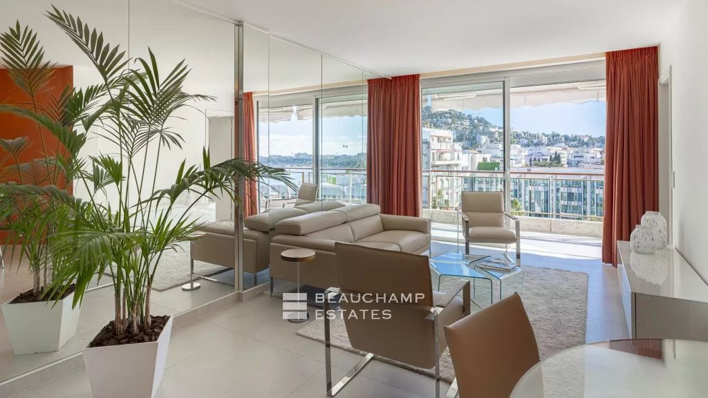 Cannes Croisette – 2 bedroom apartment – Grand Hôtel
