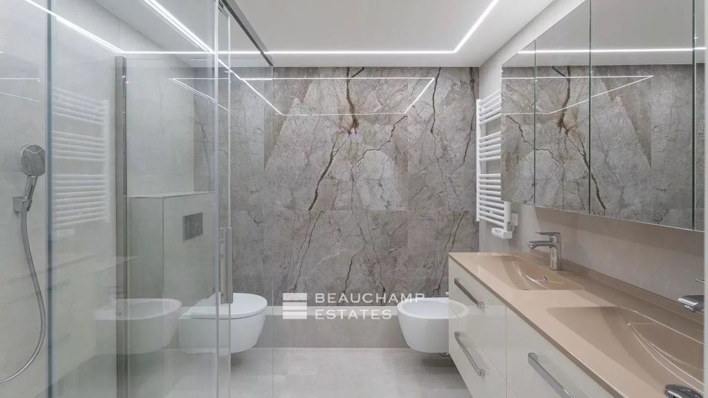 Cannes Croisette – 2 bedroom apartment – Grand Hôtel