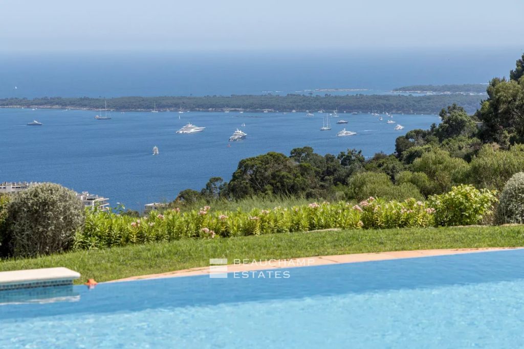 Cannes – Rare – Charming property