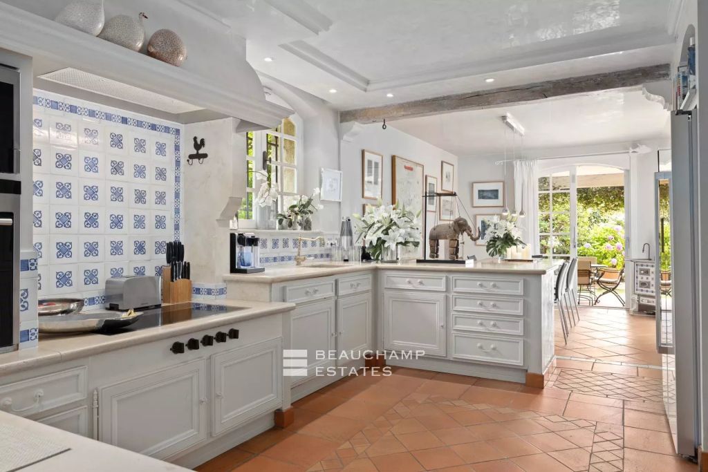 Cannes – Rare – Charming property