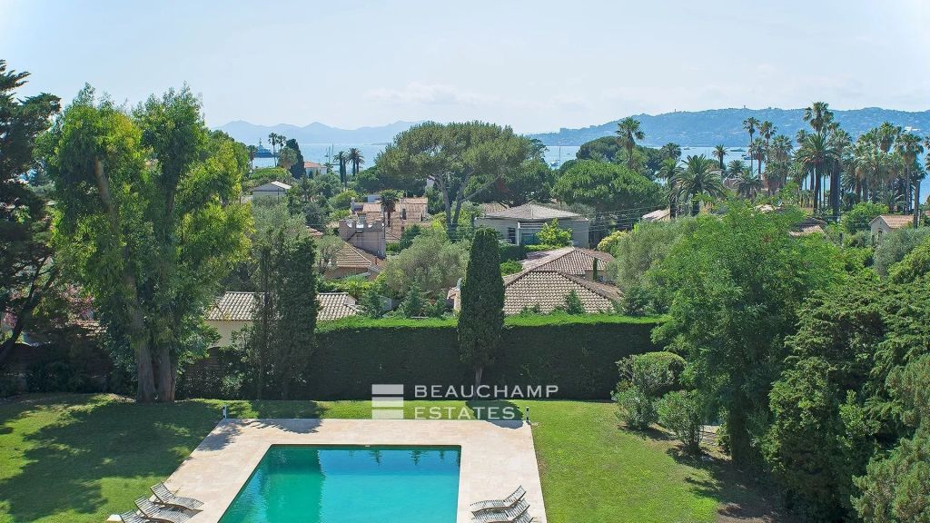 Cap d’Antibes Bastide with 6 bedrooms