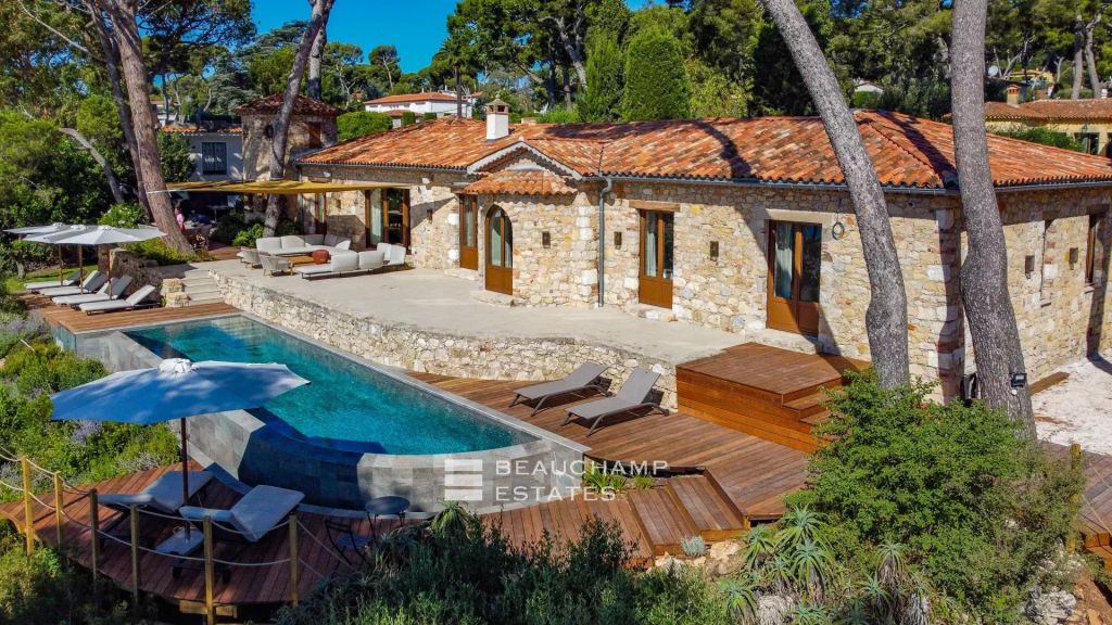 Cap d’Antibes – villa with panoramic sea view