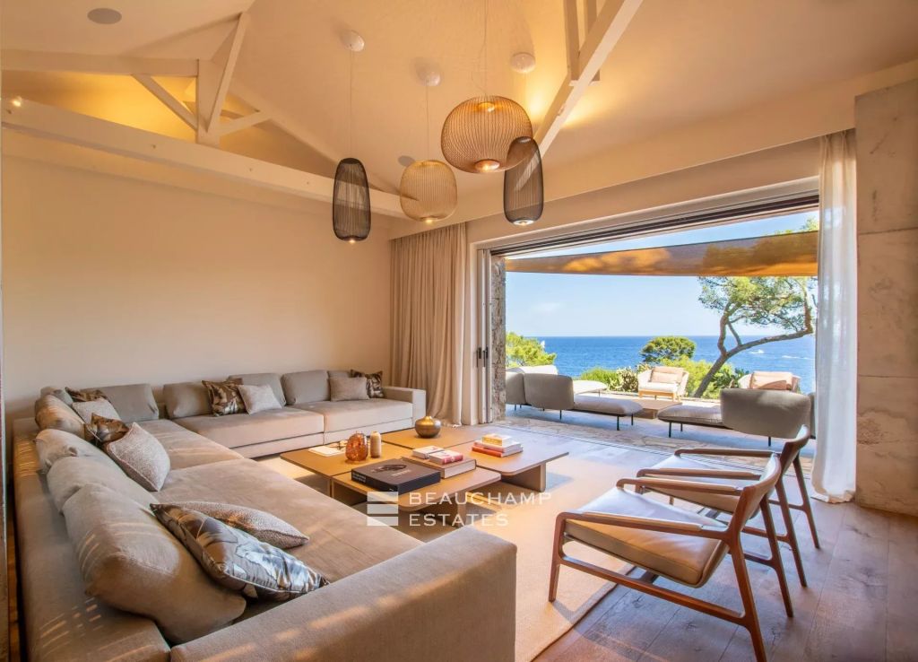 Cap d’Antibes – villa with panoramic sea view